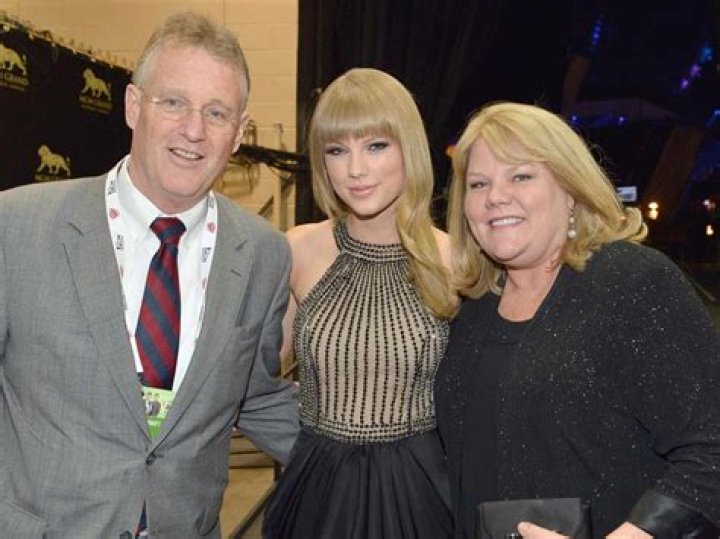 Taylor Swift's Parents Reunite: A Family Affair